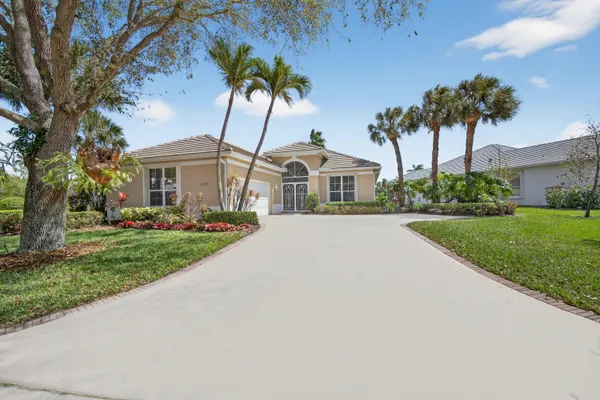 $675,000 | 2199 Southwest Brookhaven Way, Palm City, FL 34990