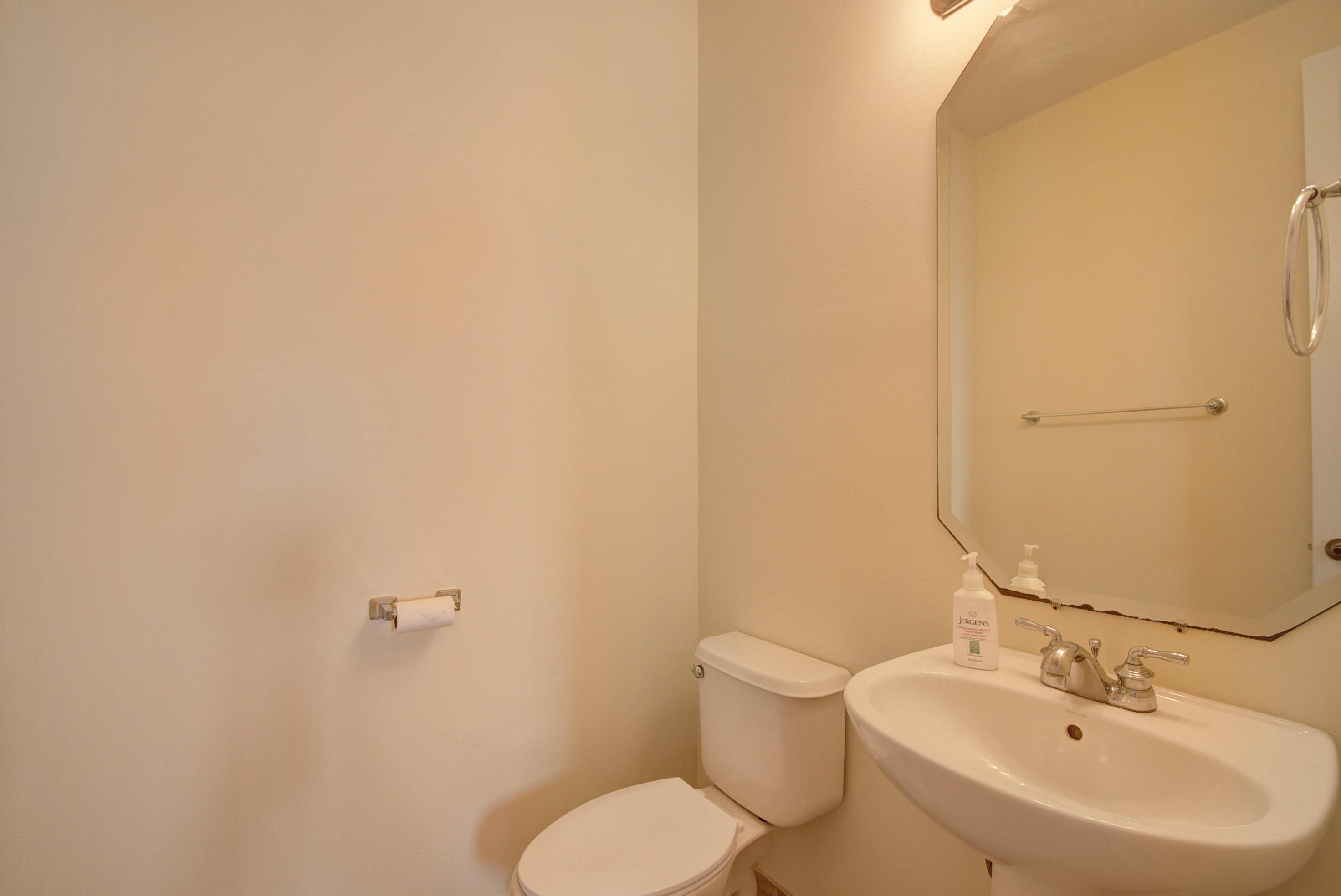 132 Astor Circle Delray Beach, FL 33484 - Photo 15 of 39 downstairs half bath