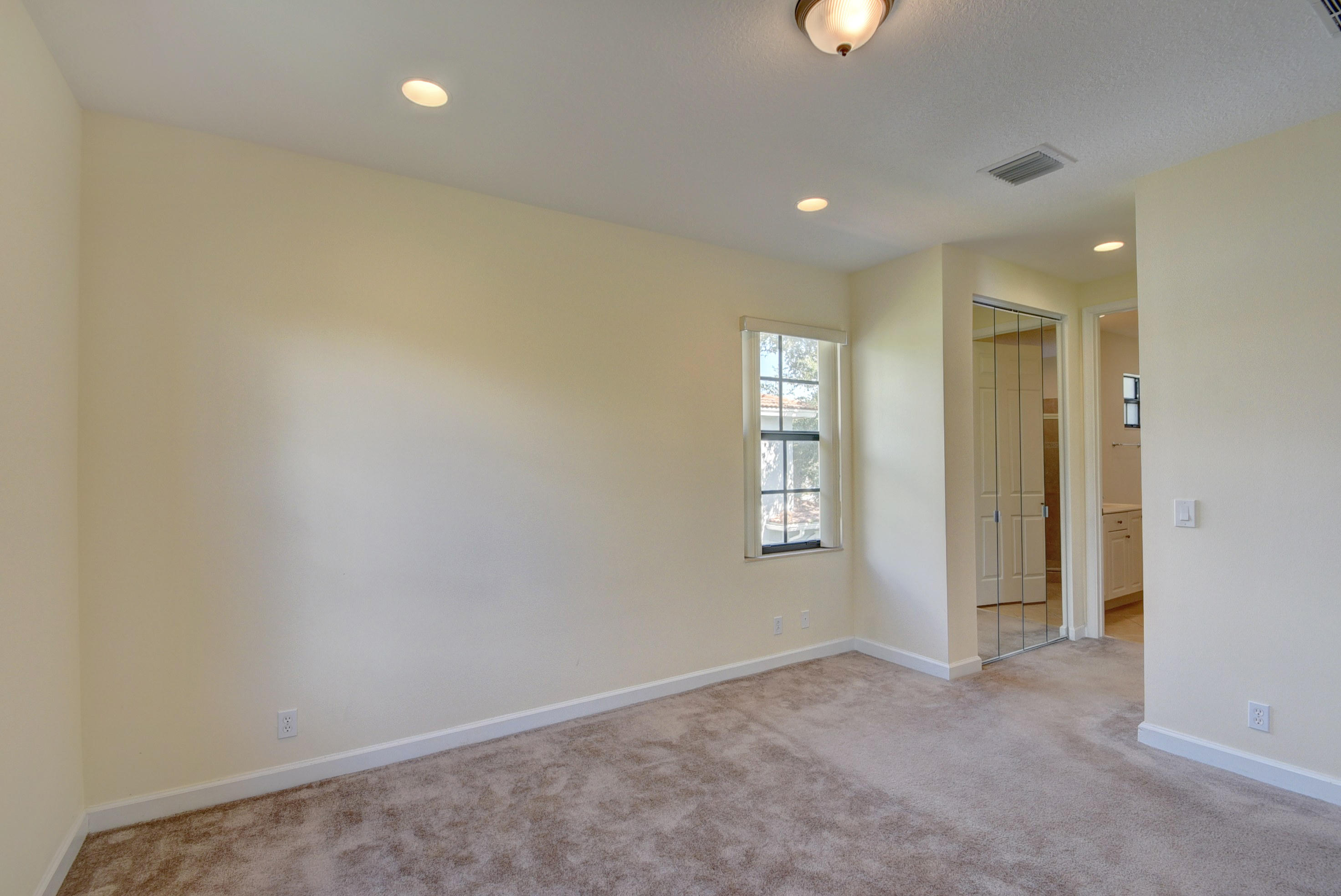 132 Astor Circle Delray Beach, FL 33484 - Photo 18 of 39 master