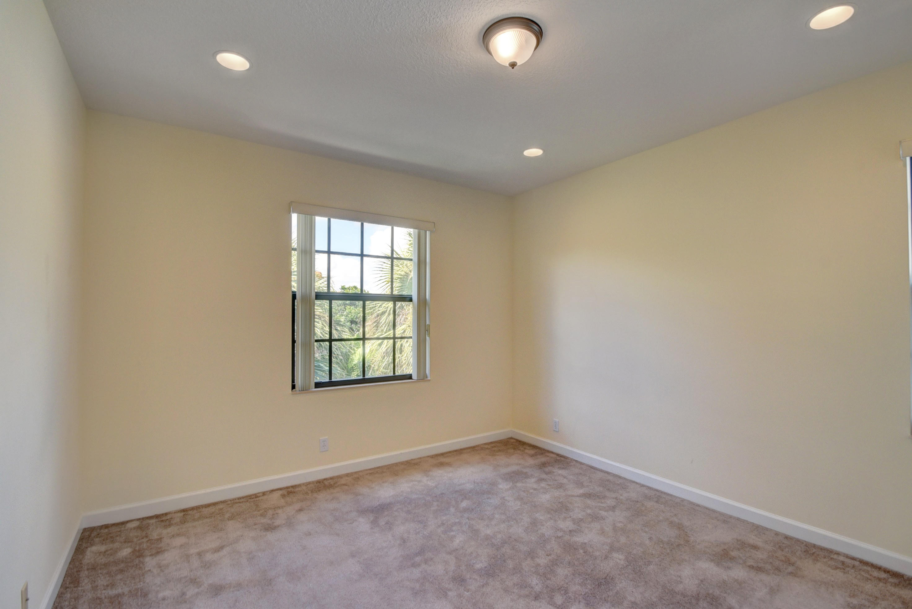 132 Astor Circle Delray Beach, FL 33484 - Photo 26 of 39 bedroom 4