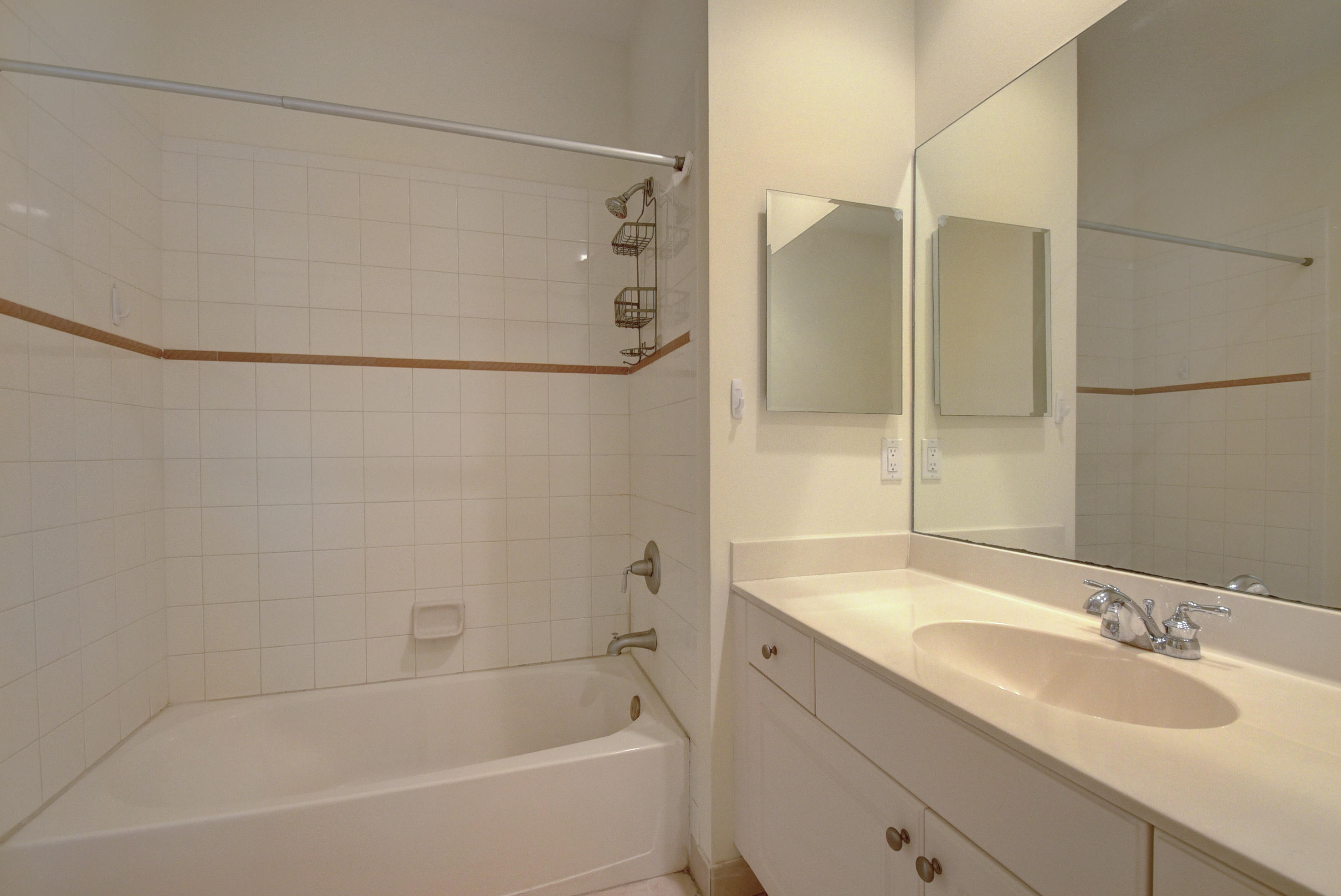 132 Astor Circle Delray Beach, FL 33484 - Photo 28 of 39 Bath 2