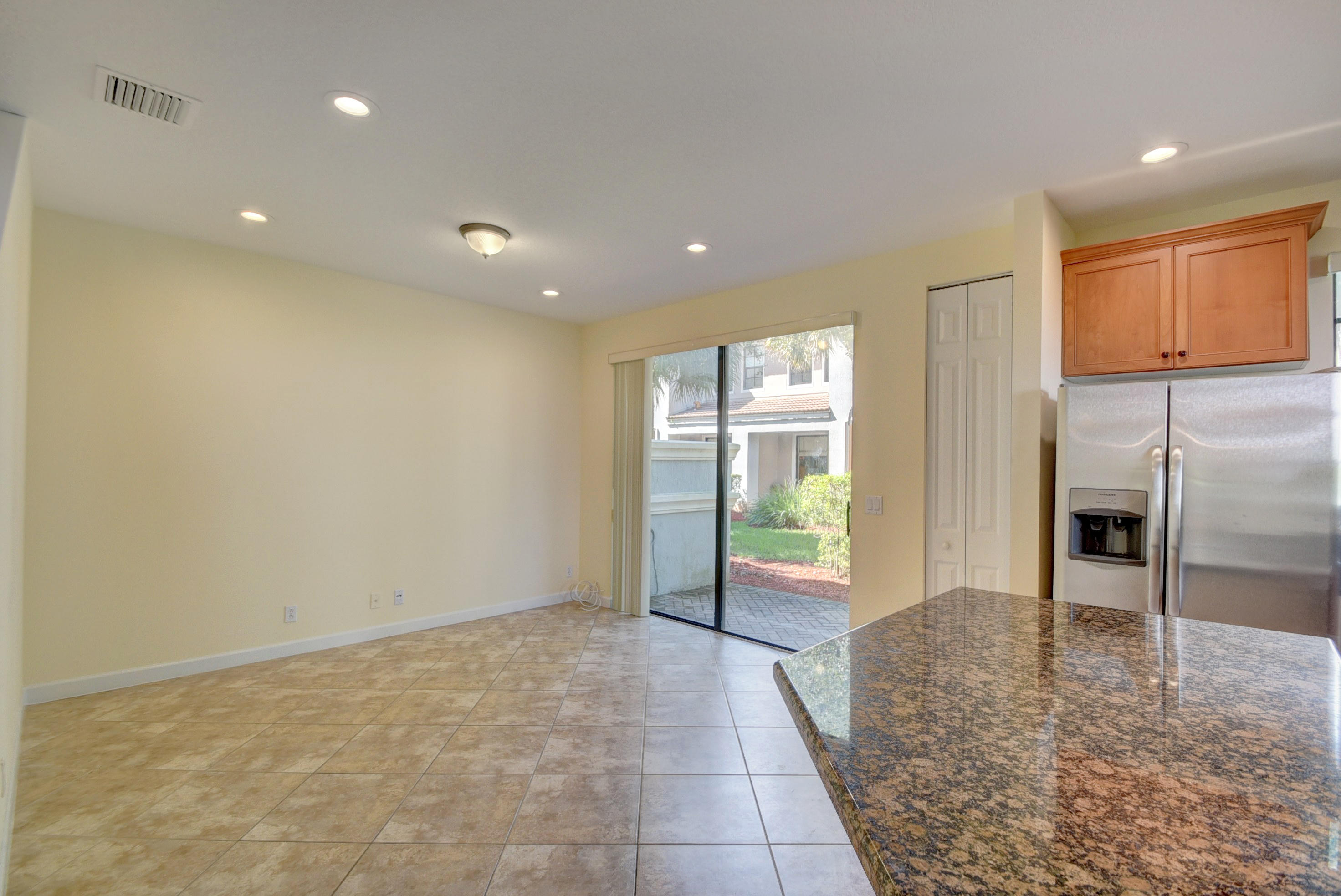 132 Astor Circle Delray Beach, FL 33484 - Photo 8 of 39 KITCHEN
