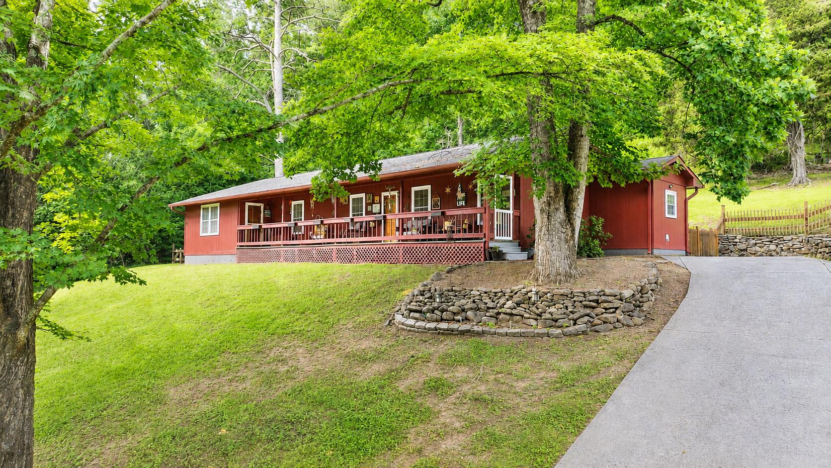 602 Patterson Road Sale Creek, TN 37373 - Photo 4 of 35 4- Side