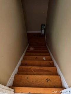 1117 Cedar Ridge Road Oyster Bay, NY 11771 - Photo 21 of 41 a view of entryway