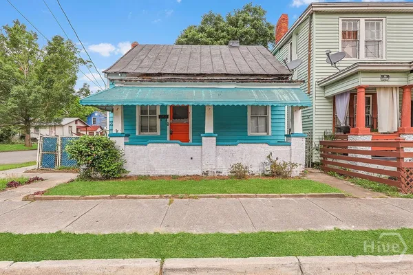 $1,550 | 2221 Harden Street, Savannah, GA 31415