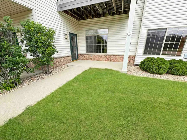 $249,900 | 146 Pheasant Johnson Creek, Johnson Creek, WI 53038