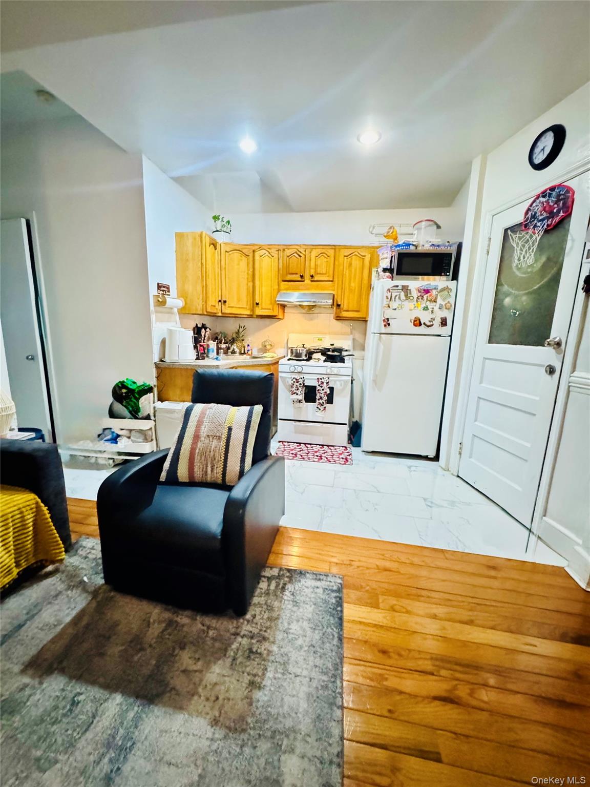 94-32 86th Road Queens, NY 11421 - Photo 6 of 12