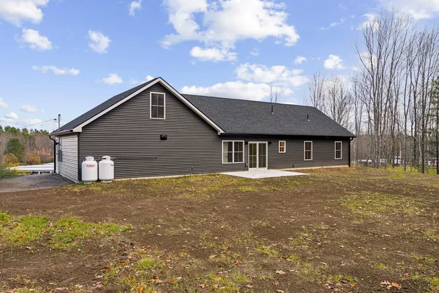 $425,000 | 20 Blackberry Hill Road, West Gardiner, ME 04345