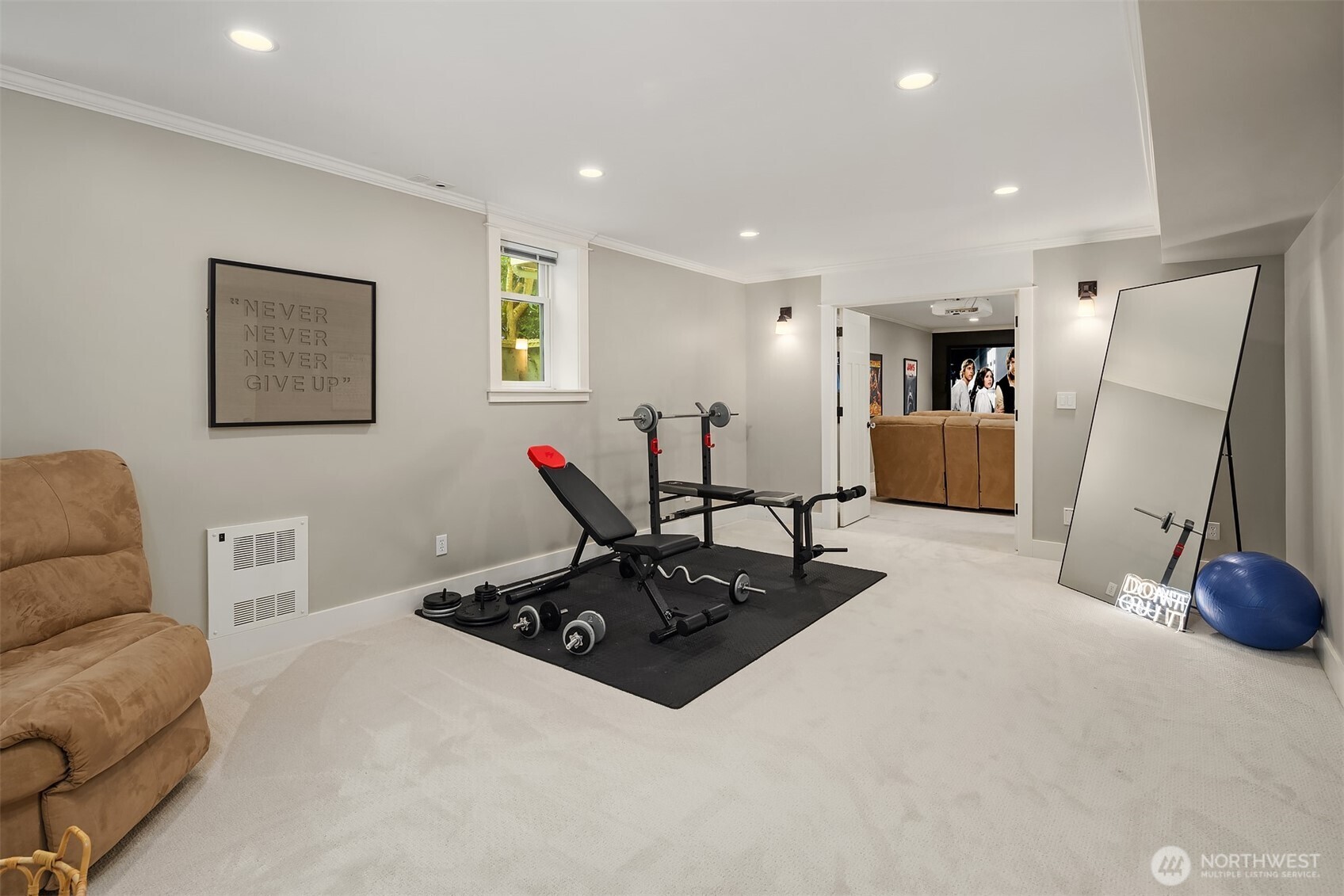 1423 37th Avenue Seattle, WA 98122 - Photo 35 of 40