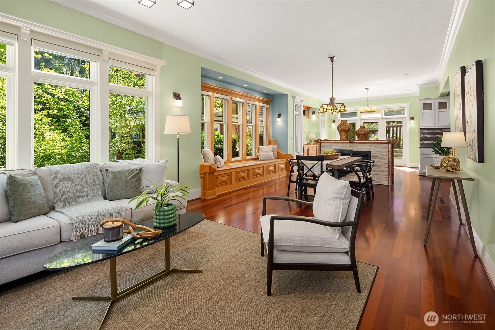 1423 37th Avenue Seattle, WA 98122 - Photo 5 of 40