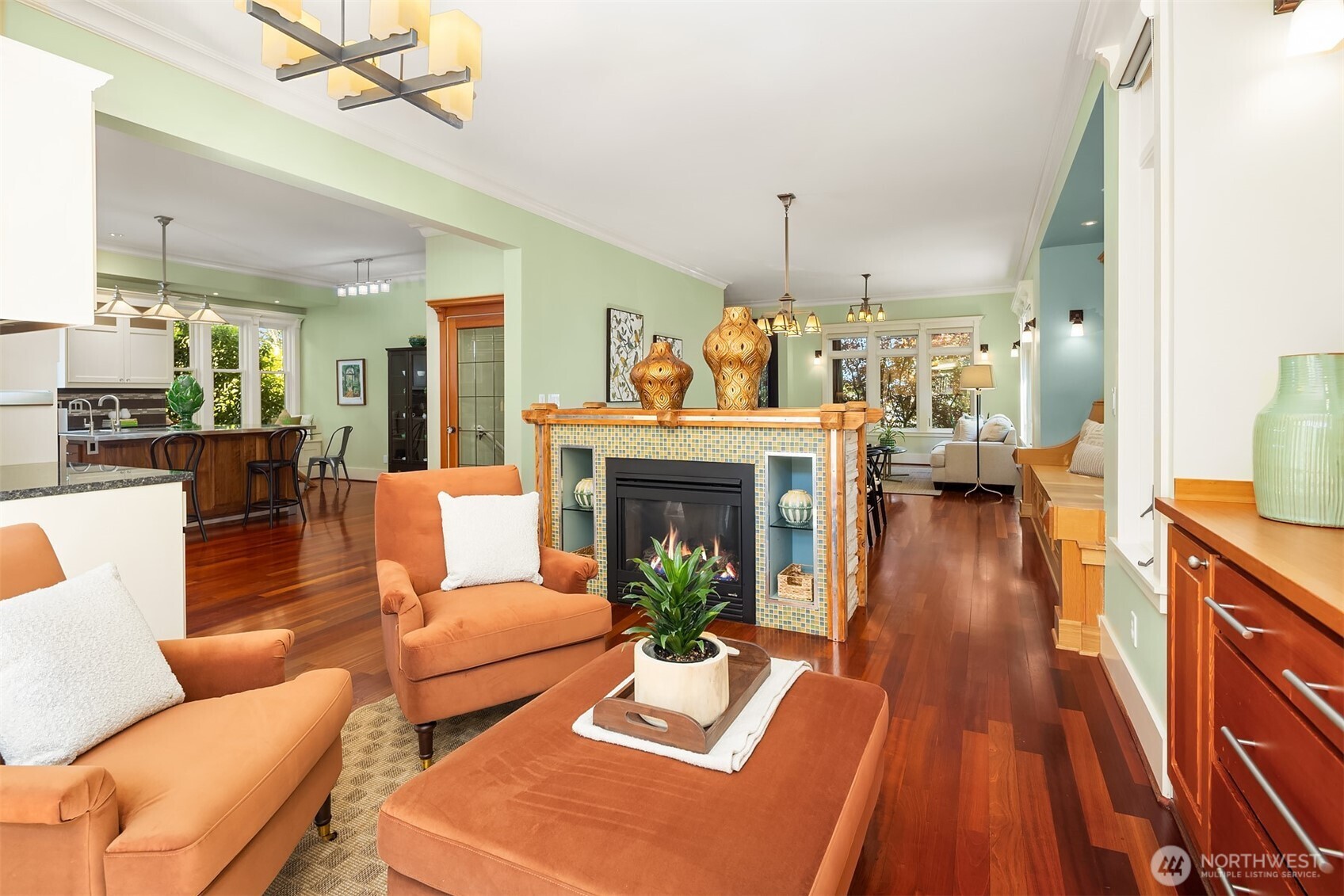 1423 37th Avenue Seattle, WA 98122 - Photo 7 of 40