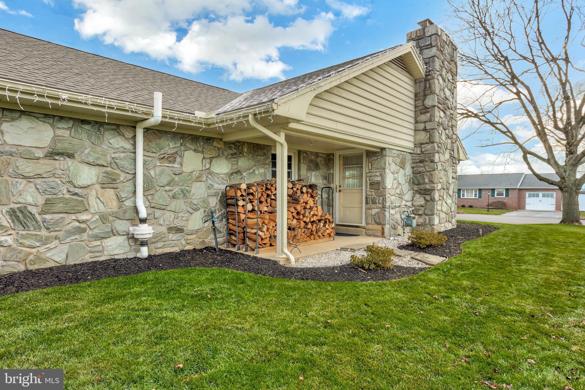 303 Ridge Road Annville, PA 17003 - Photo 4 of 42 Gallery Image 4