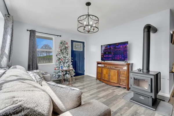 $310,000 | 2946 Forks Of The River Road, Waverly, TN 37185