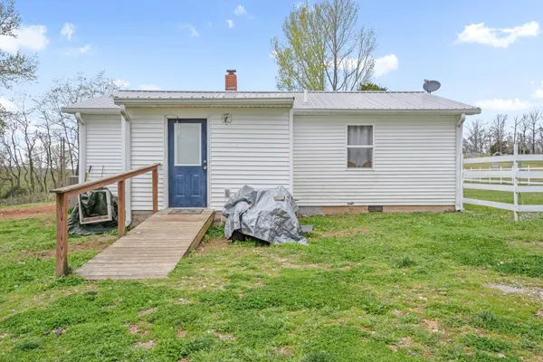 $310,000 | 2946 Forks Of The River Road, Waverly, TN 37185