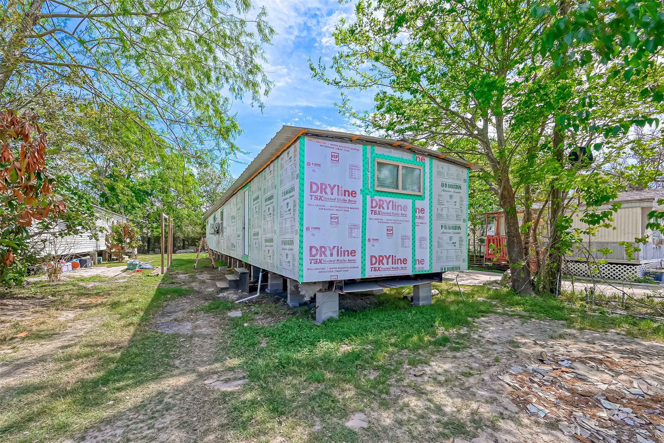 511 Gulf Bank Road, Unit 5 Houston, TX 77037 - Photo 8 of 31 a view of a backyard with a small cabin