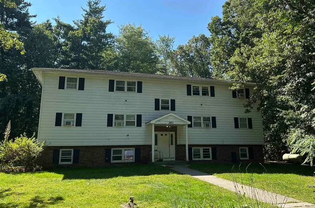 $200,000 | 261 Holy Cross Road, Unit 102, Colchester, VT 05446
