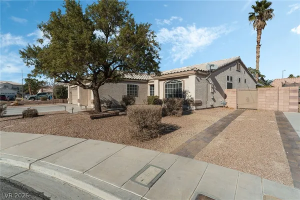 $2,724 | 6269 Desert Haven Road, Las Vegas, NV 89130