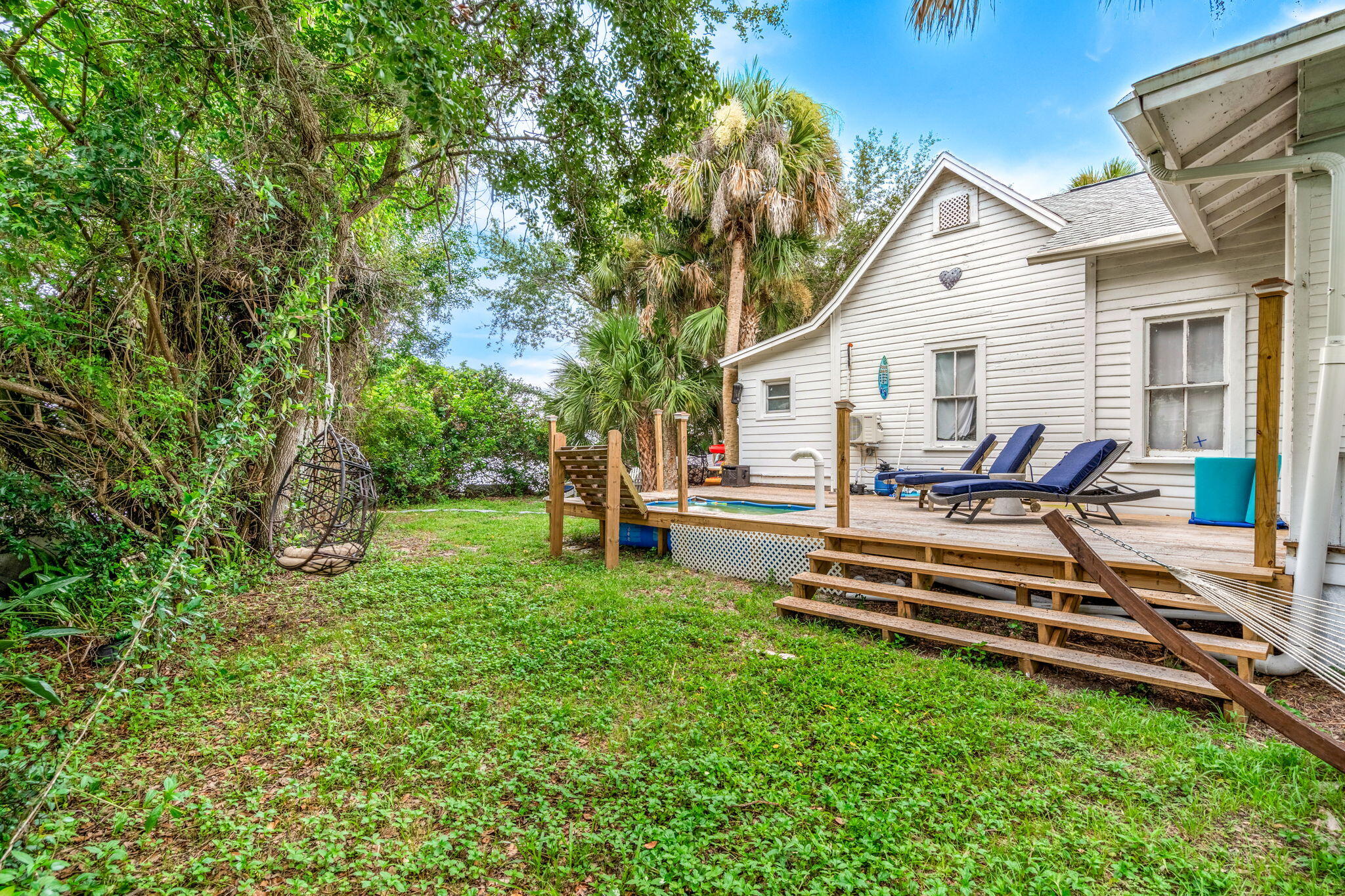 1365 Pineapple Avenue Melbourne, FL 32935 - Photo 4 of 49 16-web-or-mls-DSC07648-HDR