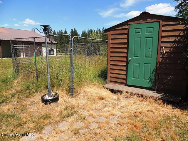 15788 North Singer Road Rathdrum, ID 83858 - Photo 13 of 17 Kennel