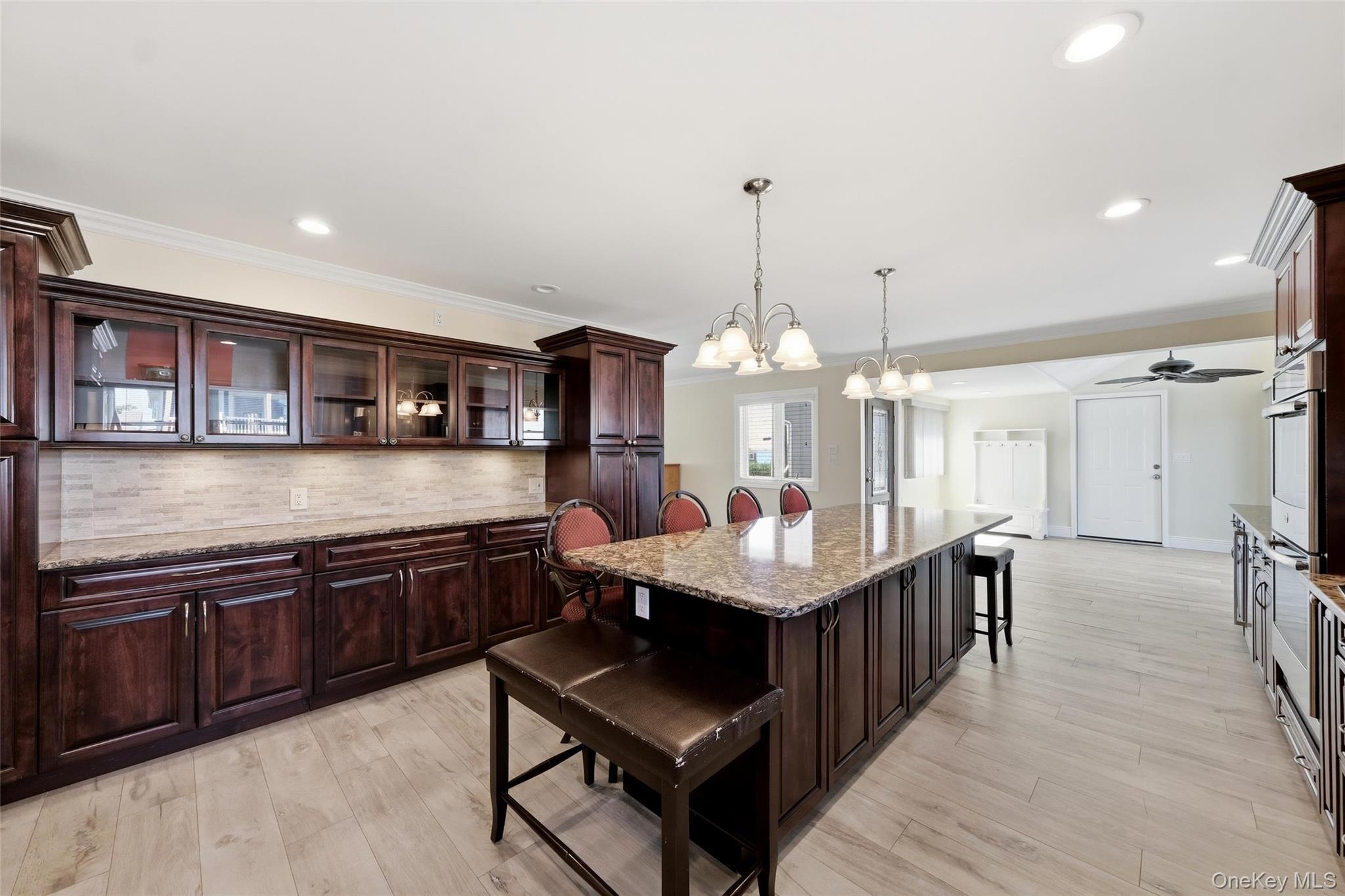 458 Little East Neck Road South Babylon, NY 11702 - Photo 8 of 34