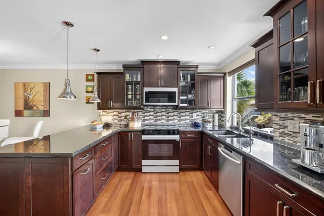 $679,000 | 3000 Northeast 8th Terrace, Unit B4, Wilton Manors, FL 33334