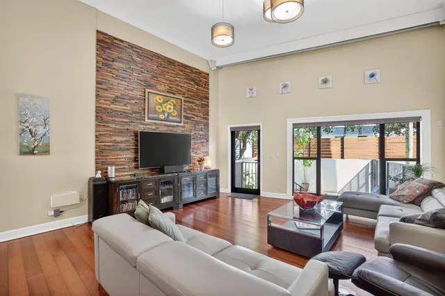 $679,000 | 3000 Northeast 8th Terrace, Unit B4, Wilton Manors, FL 33334