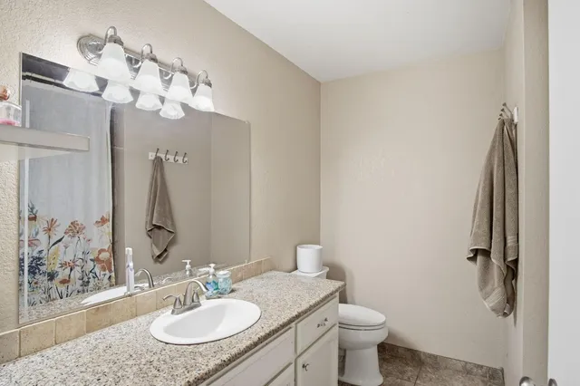 $675,000 | 7237 Snedigar Road, Riverbank, CA 95367