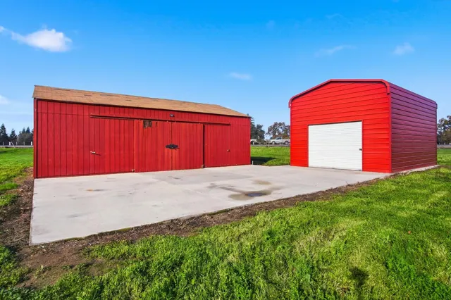 $675,000 | 7237 Snedigar Road, Riverbank, CA 95367