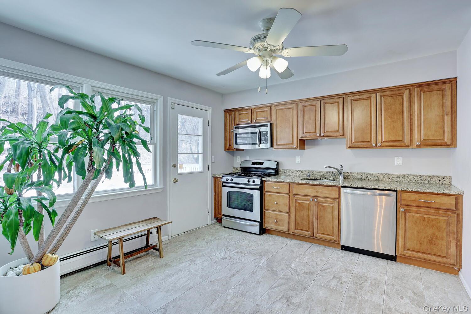 302 Old Haverstraw Road Congers, NY 10920 - Photo 11 of 28