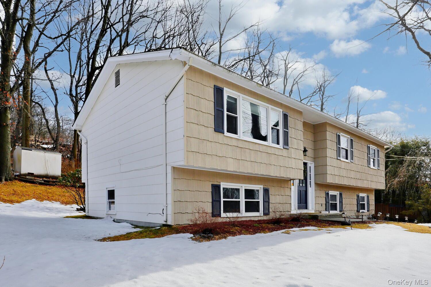 302 Old Haverstraw Road Congers, NY 10920 - Photo 2 of 28