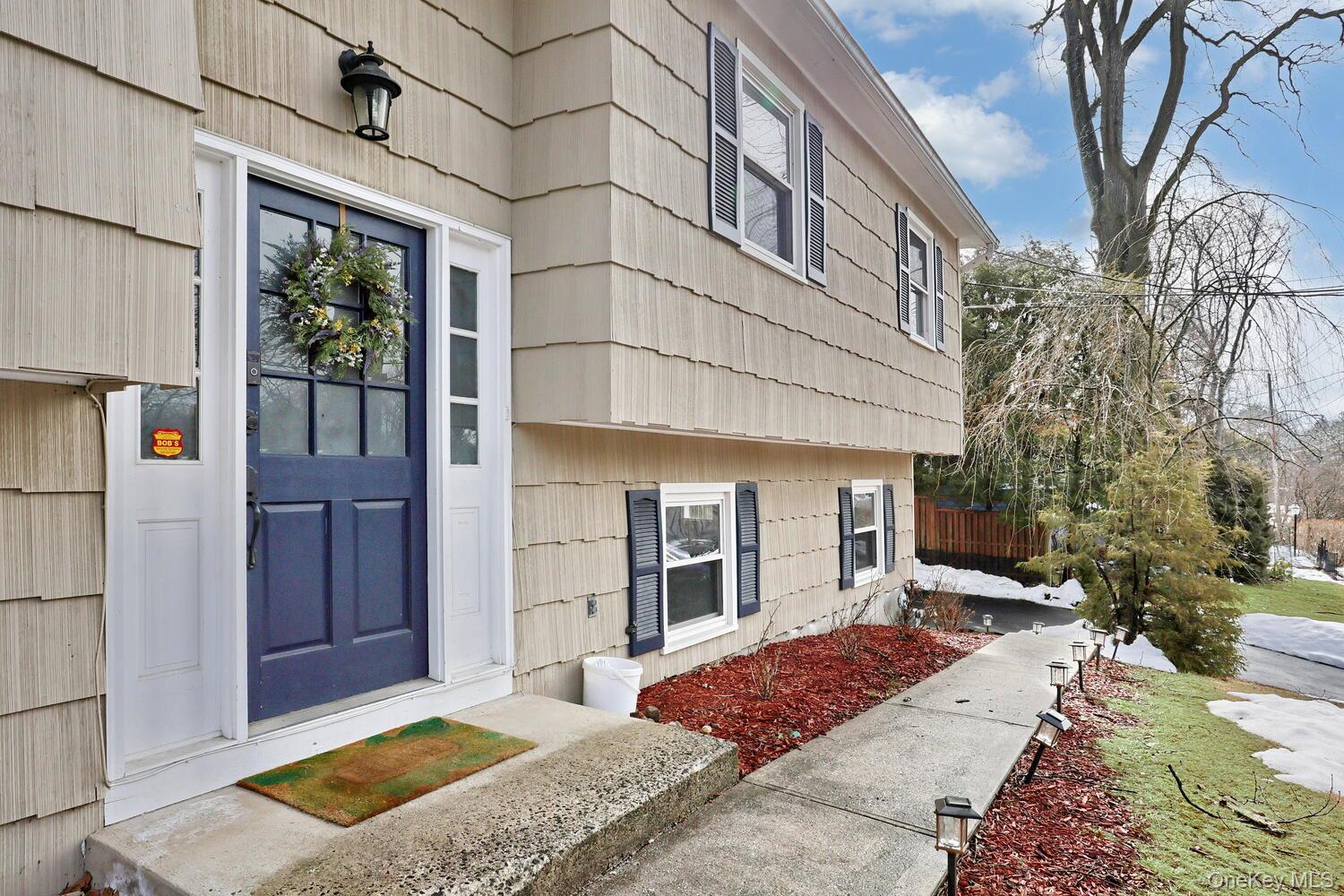 302 Old Haverstraw Road Congers, NY 10920 - Photo 3 of 28