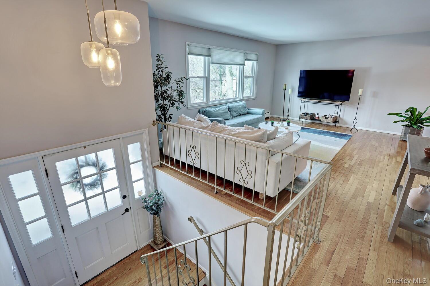 302 Old Haverstraw Road Congers, NY 10920 - Photo 5 of 28