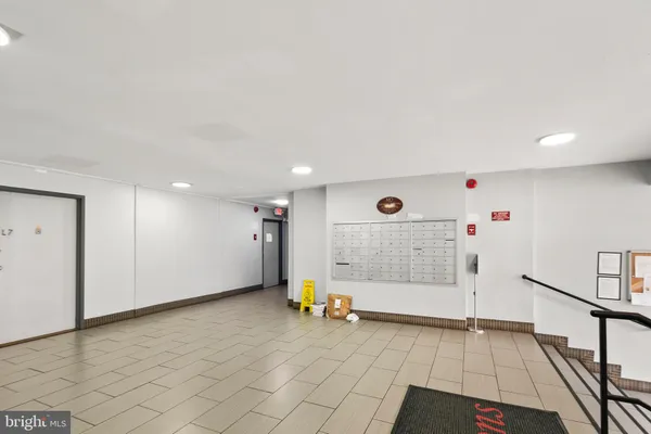 $2,000 | 5801 Quantrell Avenue, Unit 502, Alexandria, VA 22312