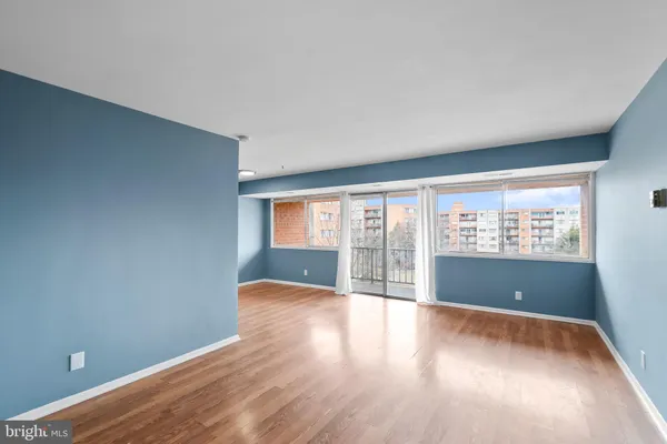 $2,000 | 5801 Quantrell Avenue, Unit 502, Alexandria, VA 22312