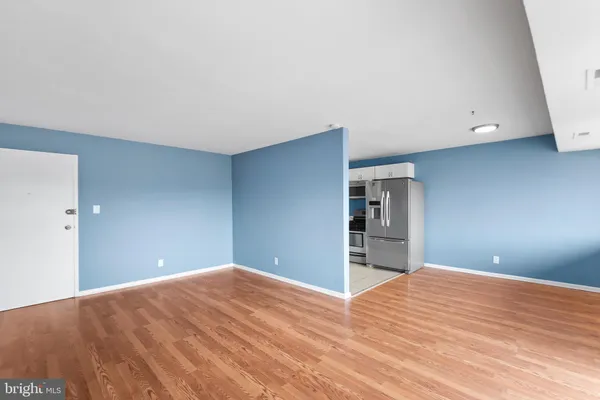 $2,000 | 5801 Quantrell Avenue, Unit 502, Alexandria, VA 22312