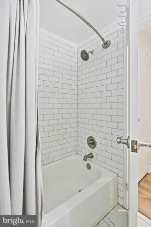$279,000 | 3355 University Boulevard West, Unit T2, Kensington, MD 20895
