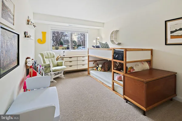 $279,000 | 3355 University Boulevard West, Unit T2, Kensington, MD 20895