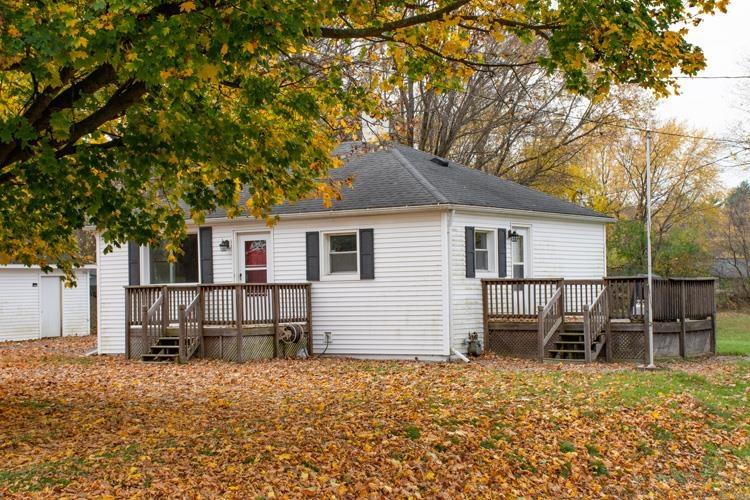 59379 Mayflower Road South Bend, IN 46614 - Photo 2 of 27 Gallery Image 2