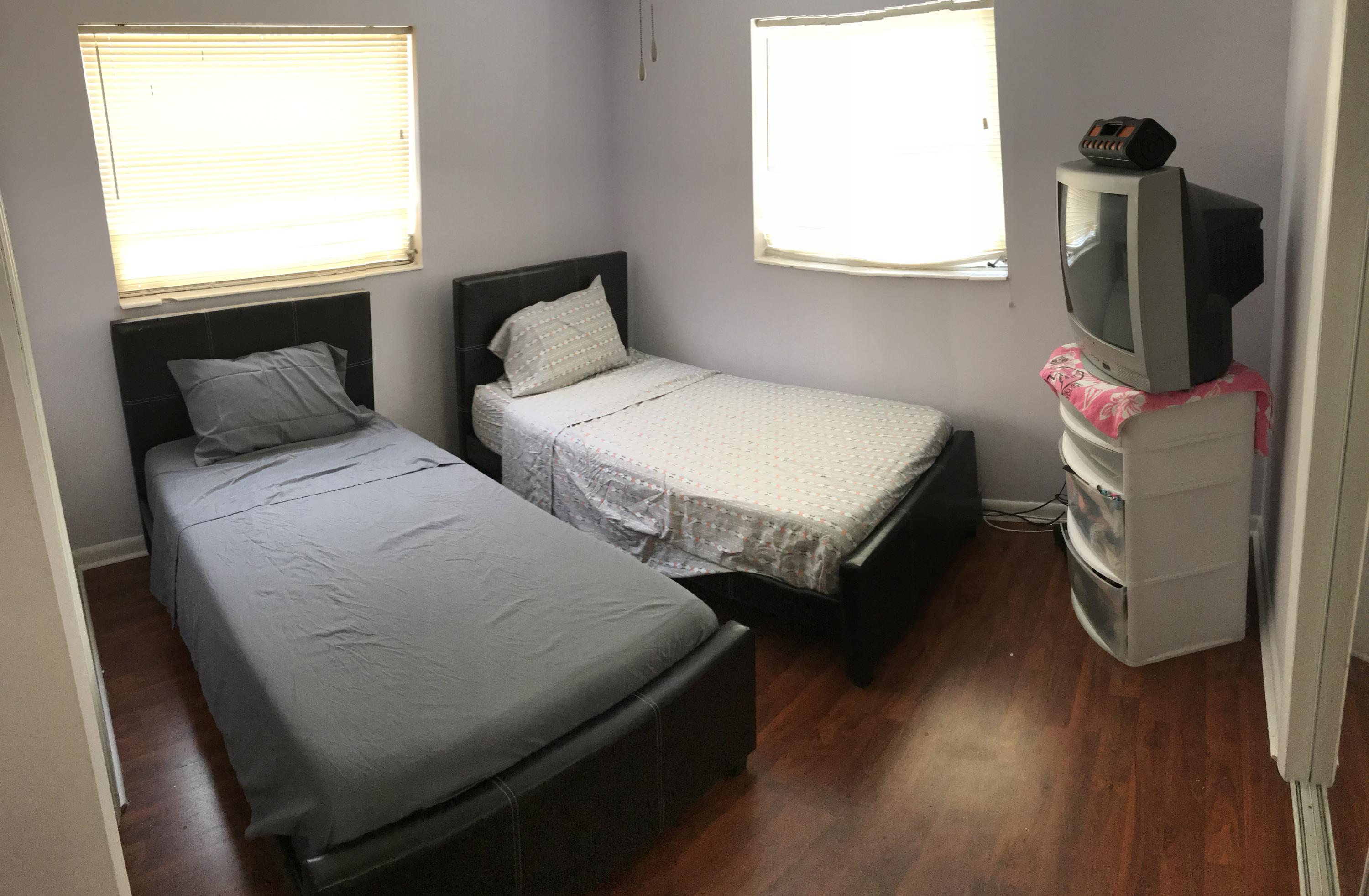 6231 Southwest 8th Street North Lauderdale, FL 33068 - Photo 10 of 13 2017-04-27 14.11.00