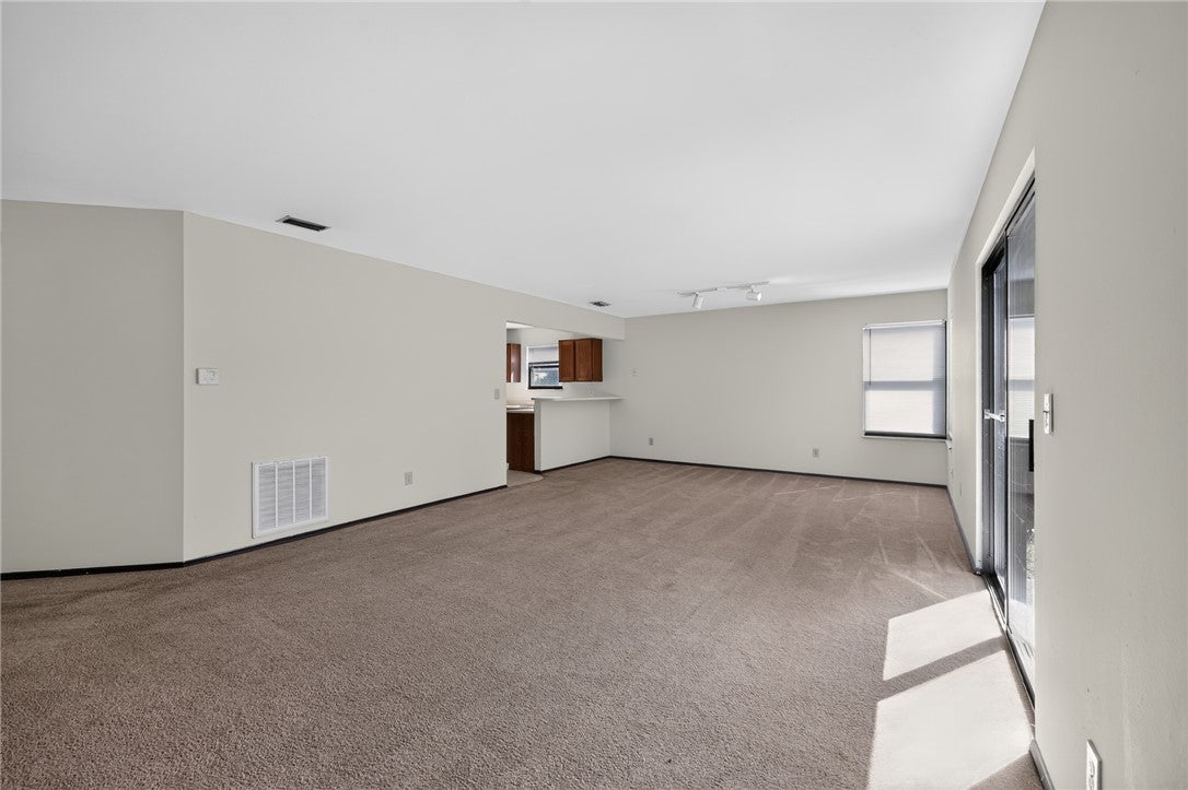 6522 Shull Road Dayton, OH 45424 - Photo 7 of 31 Gallery Image 7