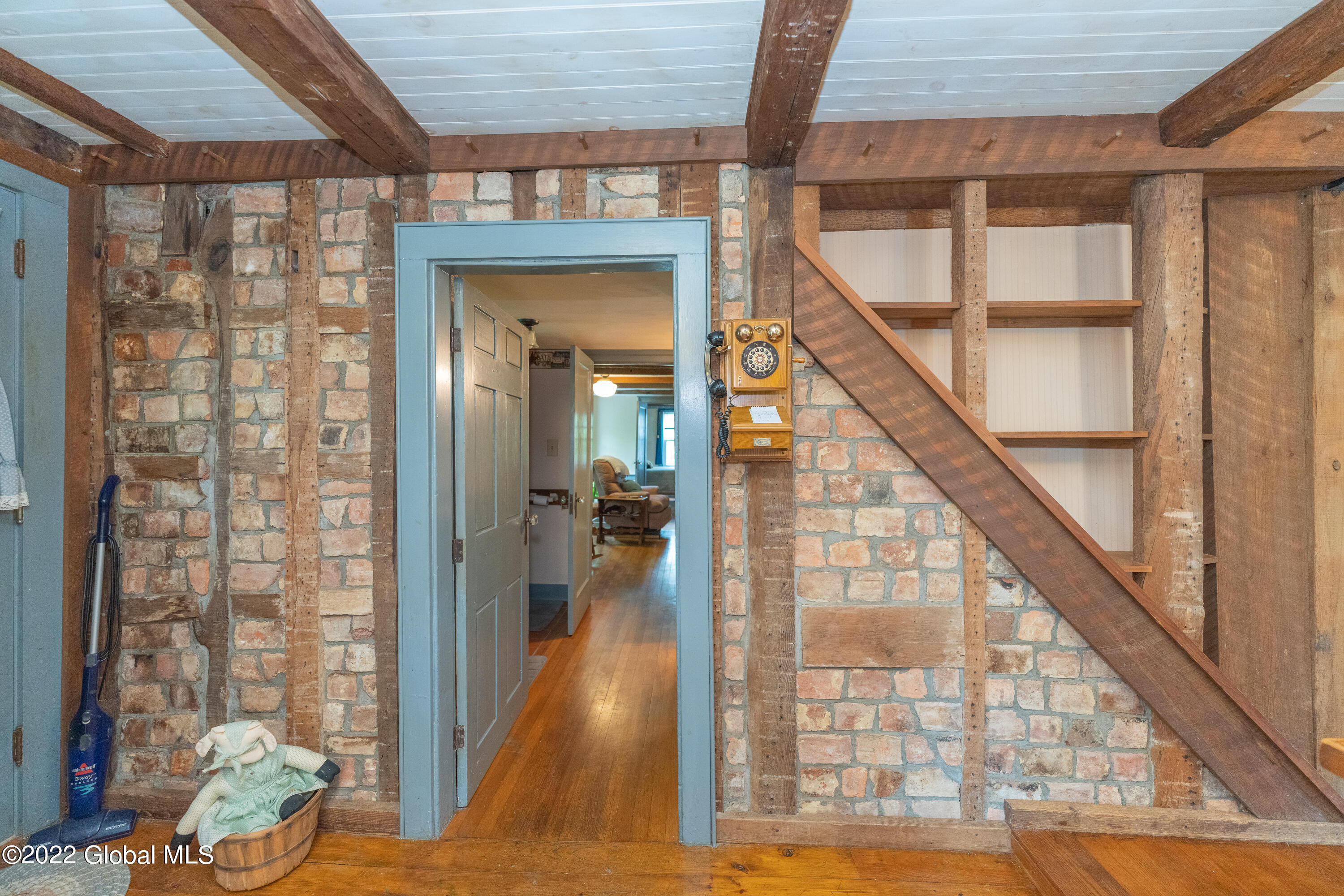 313 Columbia Hill Road Poestenkill, NY 12018 - Photo 19 of 98 2 Kitchen 7