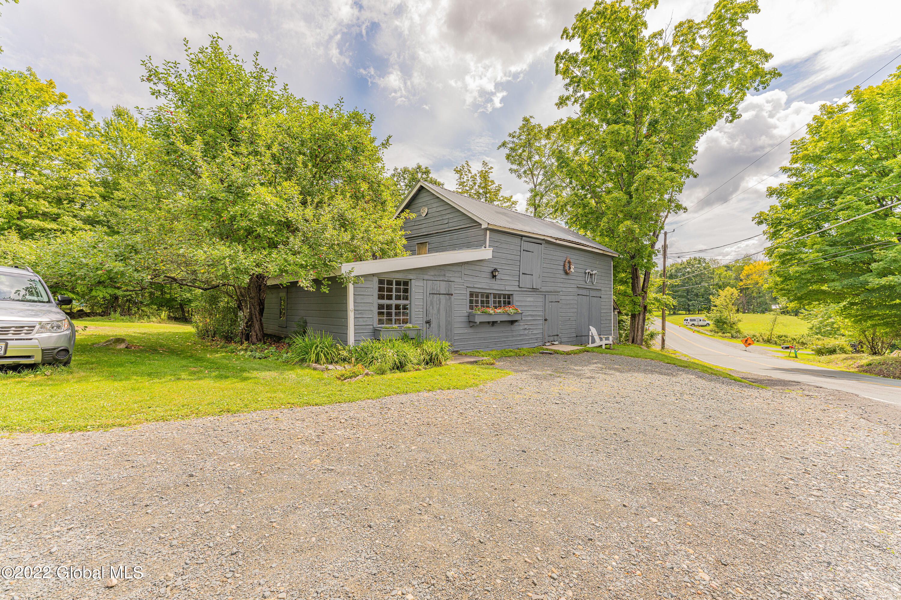 313 Columbia Hill Road Poestenkill, NY 12018 - Photo 92 of 98 Yard 29