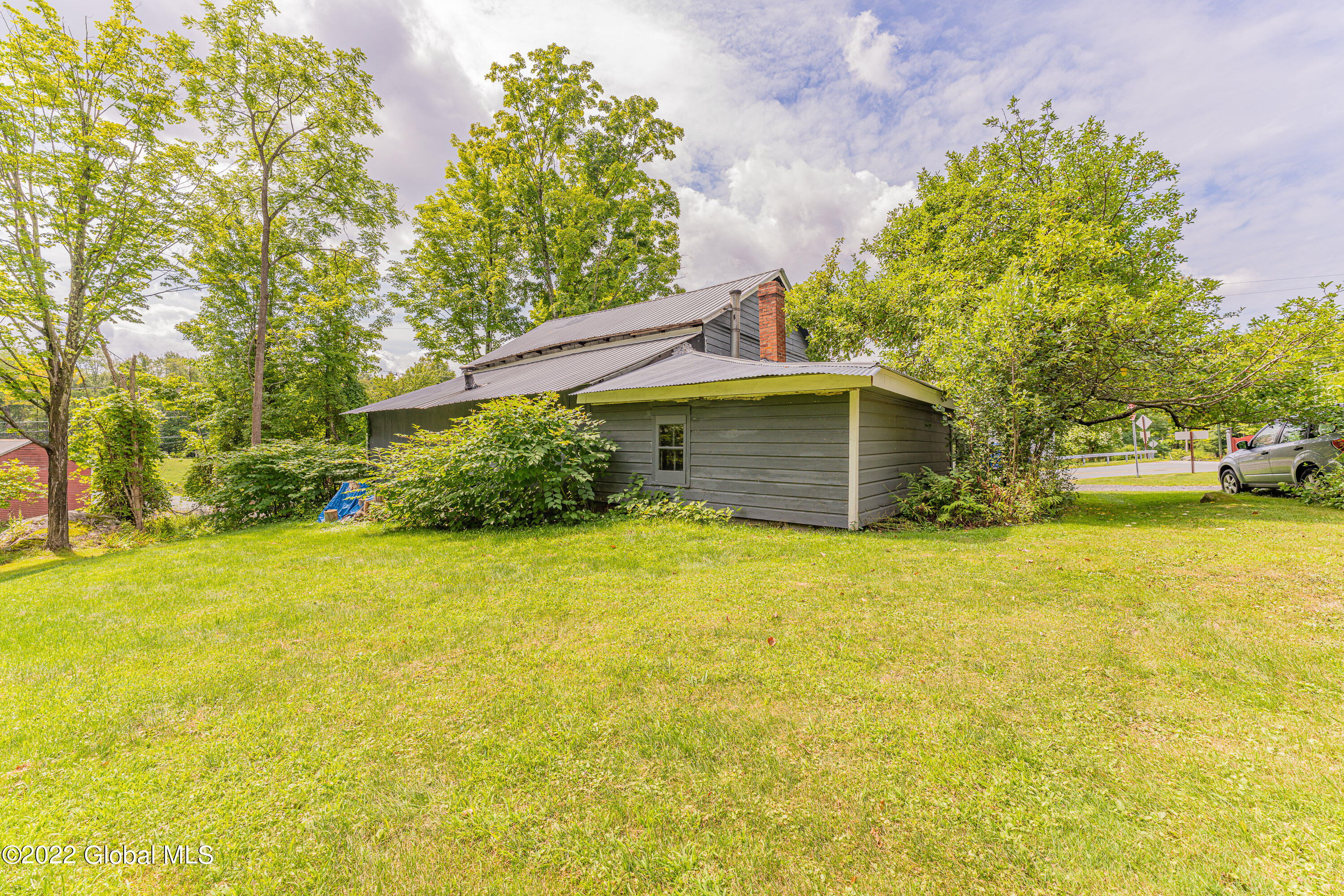 313 Columbia Hill Road Poestenkill, NY 12018 - Photo 94 of 98 Yard 38
