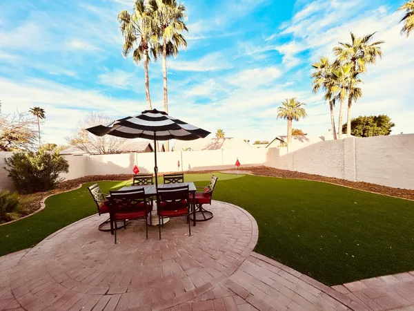$2,650 | 4212 East Sandia Street, Phoenix, AZ 85044