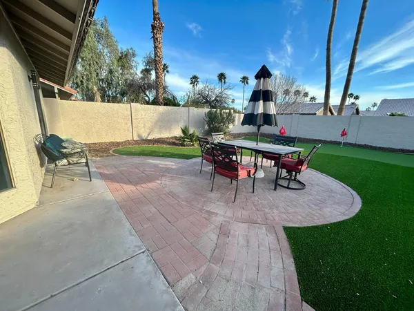 $2,650 | 4212 East Sandia Street, Phoenix, AZ 85044