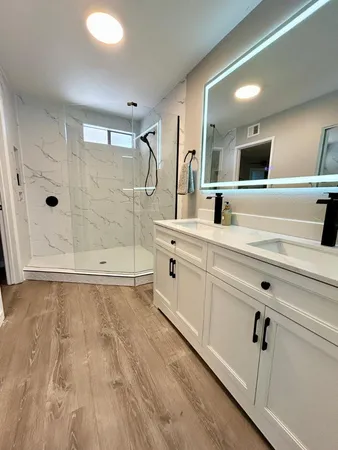 $2,650 | 4212 East Sandia Street, Phoenix, AZ 85044