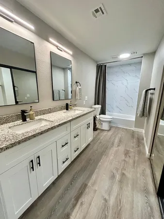 $2,650 | 4212 East Sandia Street, Phoenix, AZ 85044