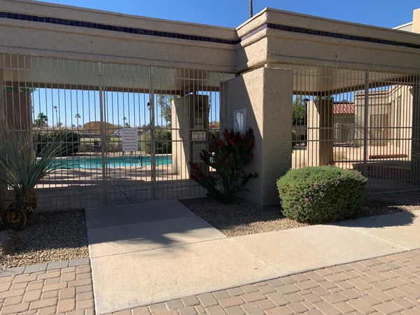 $2,650 | 4212 East Sandia Street, Phoenix, AZ 85044