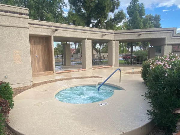 $2,650 | 4212 East Sandia Street, Phoenix, AZ 85044