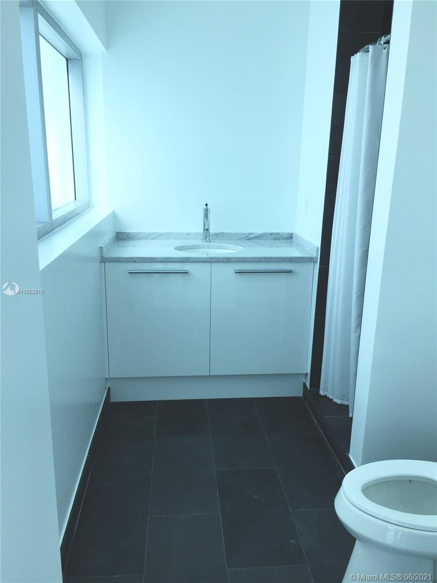 900 Biscayne Boulevard, Unit 4702 Miami, FL 33132 - Photo 12 of 25